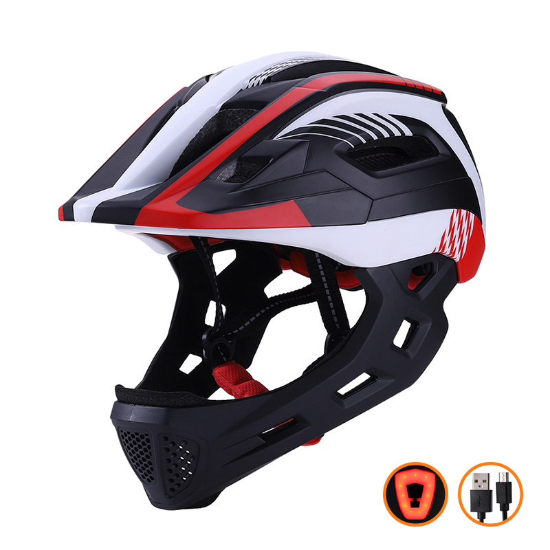 Fabricante USB luz trasera casco completo para niños equilibrio coche deportivo casco scooter patinaje casco de protección para niños