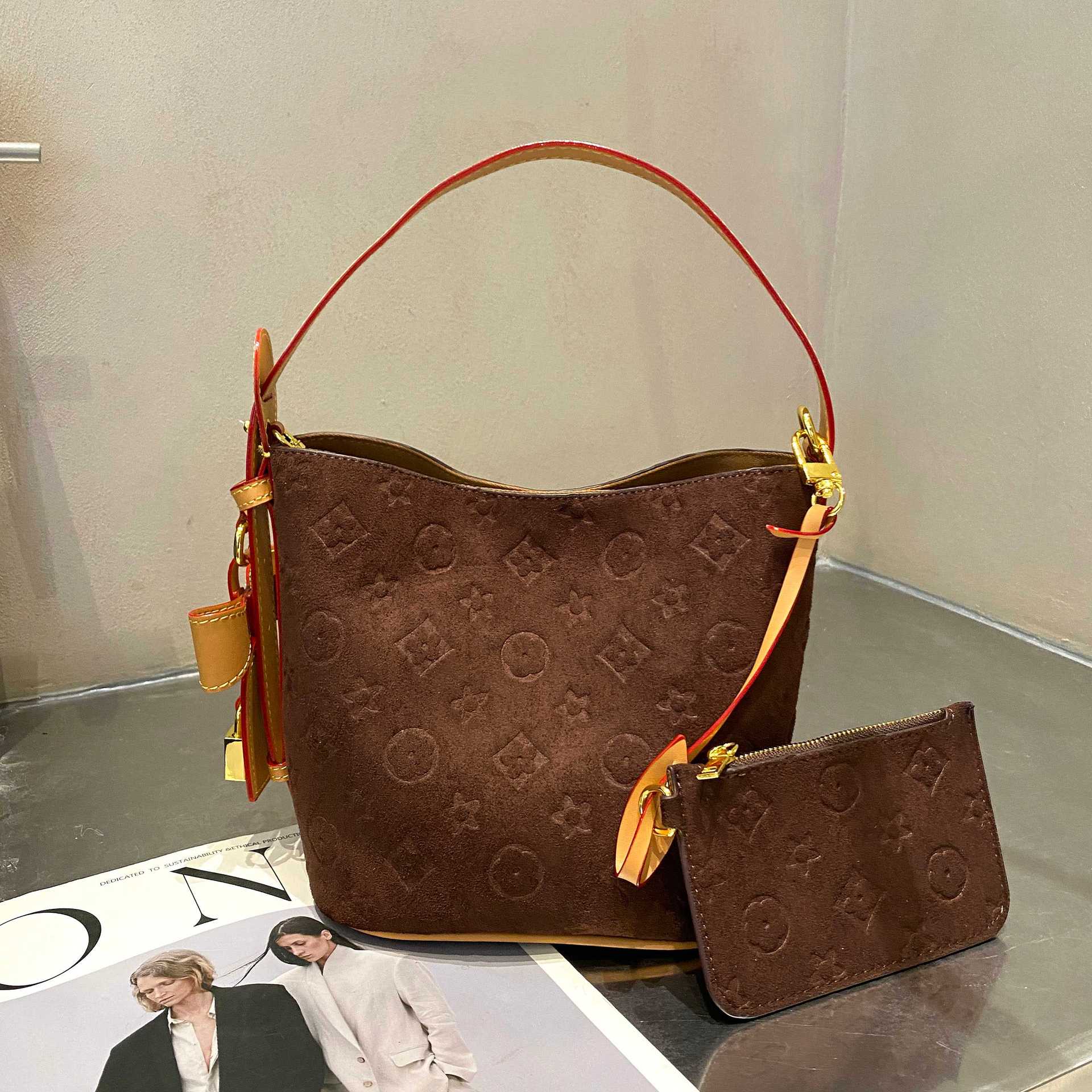 Túi bucket da mờ nữ phong cách thời trang, đeo vai đi làm hằng ngày — Cà phê, màu nâu chi tiết 15
