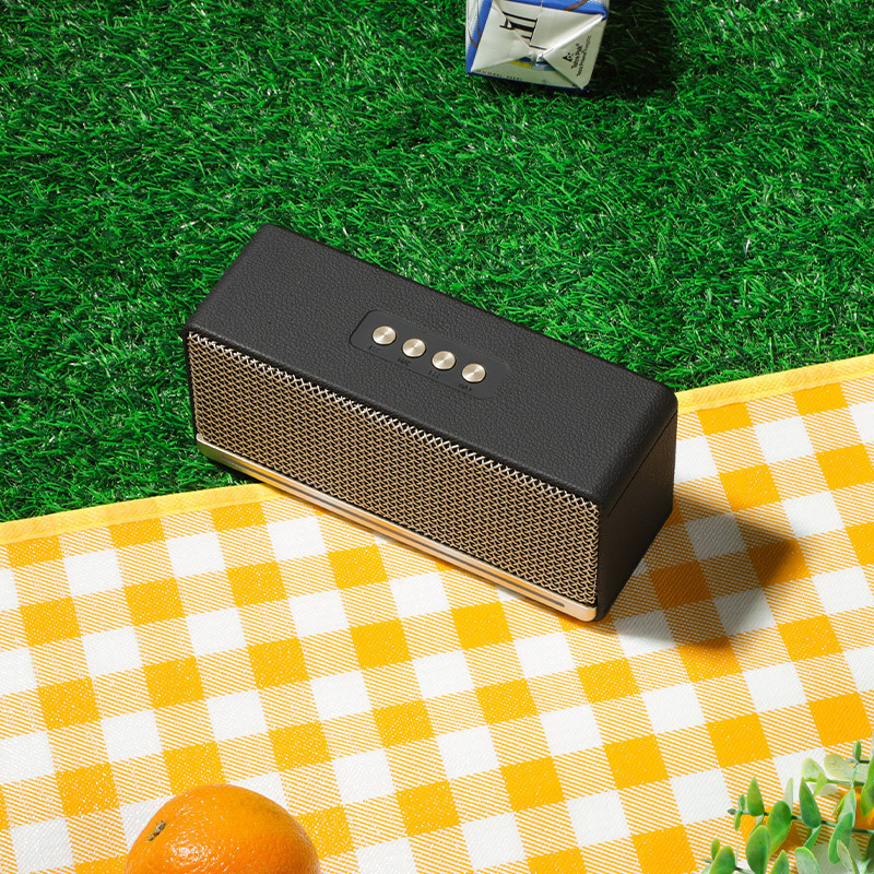 Huaqiangbei Bluetooth Speaker 5 New Small Speaker Subwoofer High Sound Quality Outdoor Loud Volume with Logo Bluetooth 5.3