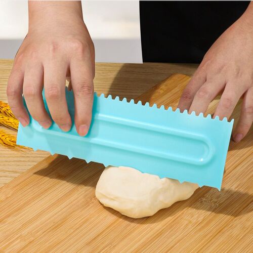 Manufacturer direct supply cream spatula plastic spatula cake spatula mold cake pattern mold baking tools wholesale