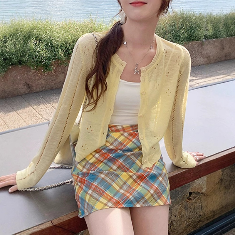 Zeng Xiaoxian Korean Versatile Hollow-Out Sun-Protective Short Knit Cardigan for Women 2025 Summer New Slimming Outerwear Short Top Zeng Xiaoxian Korean Versatile Hollow-Out Sun-Protective Short Knit Cardigan for Women 2025 Summer New Slimming Outerwear Short Top