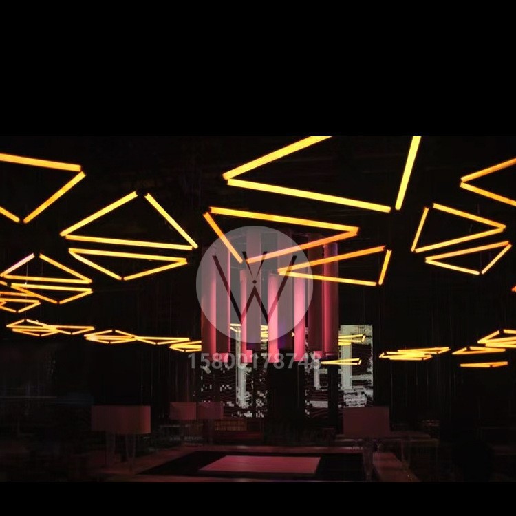 Bar de luz de atmósfera bar nuevo triángulo red colorido bar de música bar de barbacoa tienda de hot pot tienda de luces decorativas superiores