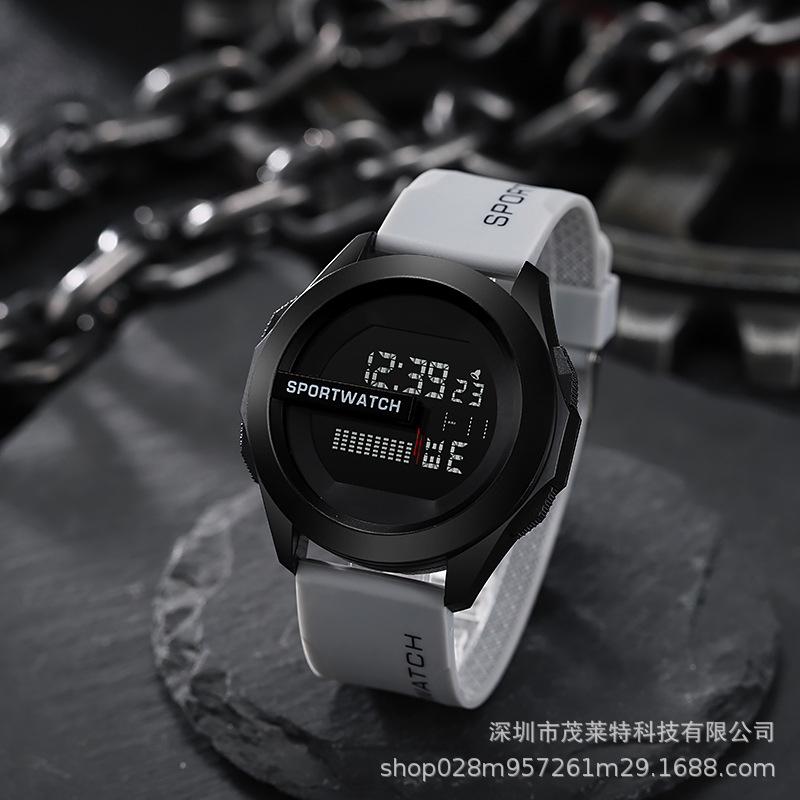 Comercio exterior nuevo reloj electrónico deportivo impermeable para hombres movimiento de luz fría de alta apariencia moda casual reloj al aire libre