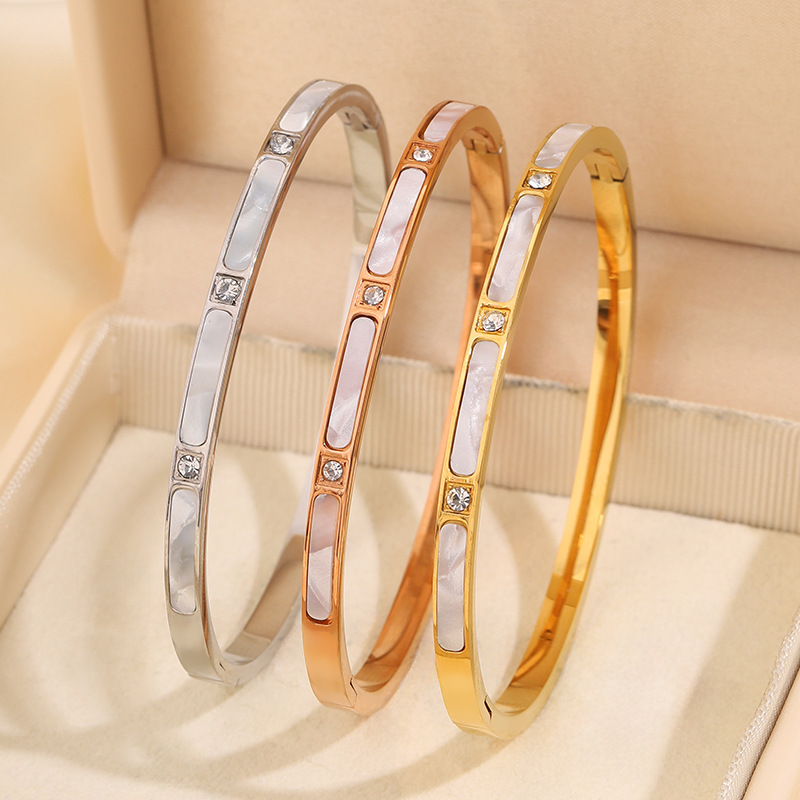 Brazalete de acero inoxidable conchas espaciadas brazalete de diamantes para niñas de alto nivel brazalete de oro rosa joyas de venta caliente transfronterizas