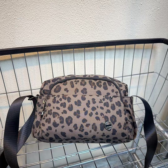Casual Crossbody Bag New Nylon Shoulder Bag Multi-layer Practical Shoulder Bag Simple Clutch Bag All-match Small Bag