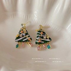 クリスマスパーティー ~ クリスマスツリーのイヤリング