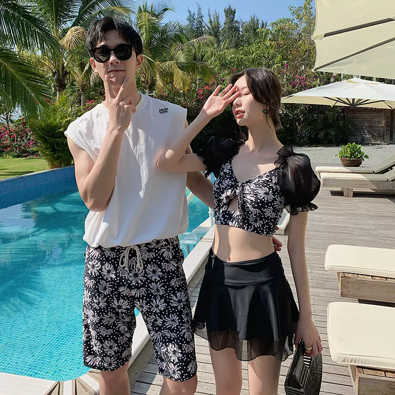 海边情侣游泳衣女保守分体裙式遮肚显瘦小雏菊亲子温泉泳装情侣款