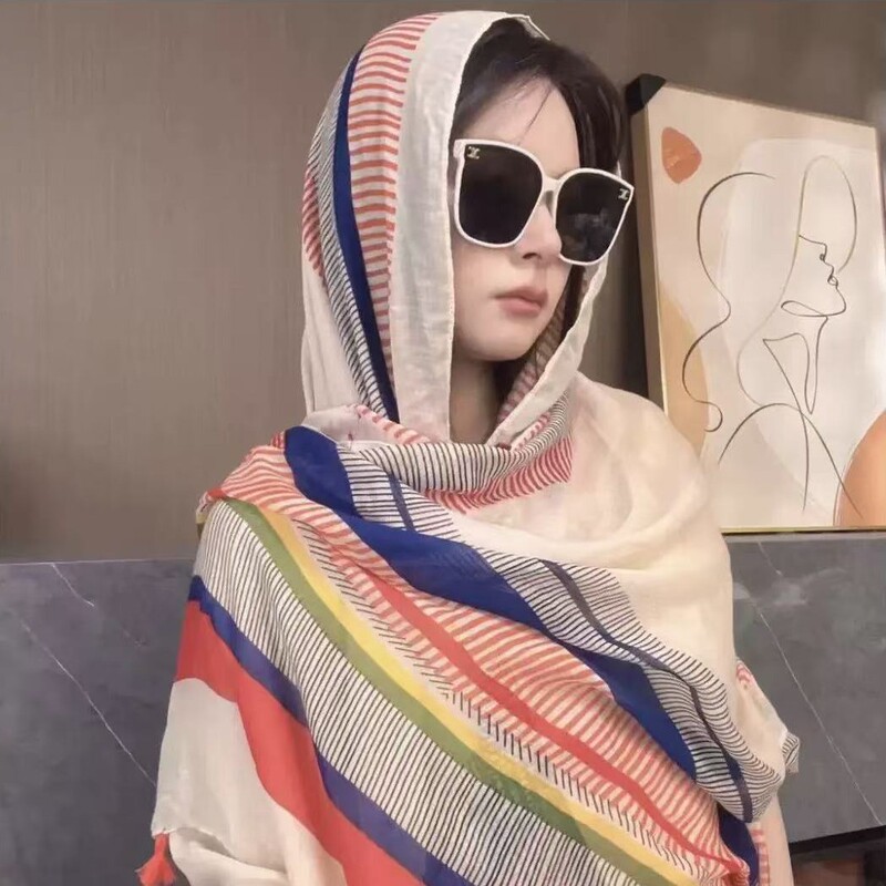 2026 Summer New Style High-End Shawl with Traditional Chinese Buttons, Suitable for Live Streaming, Yunnan, Qinghai, Xinjiang Ethnic Style Silk Scarf