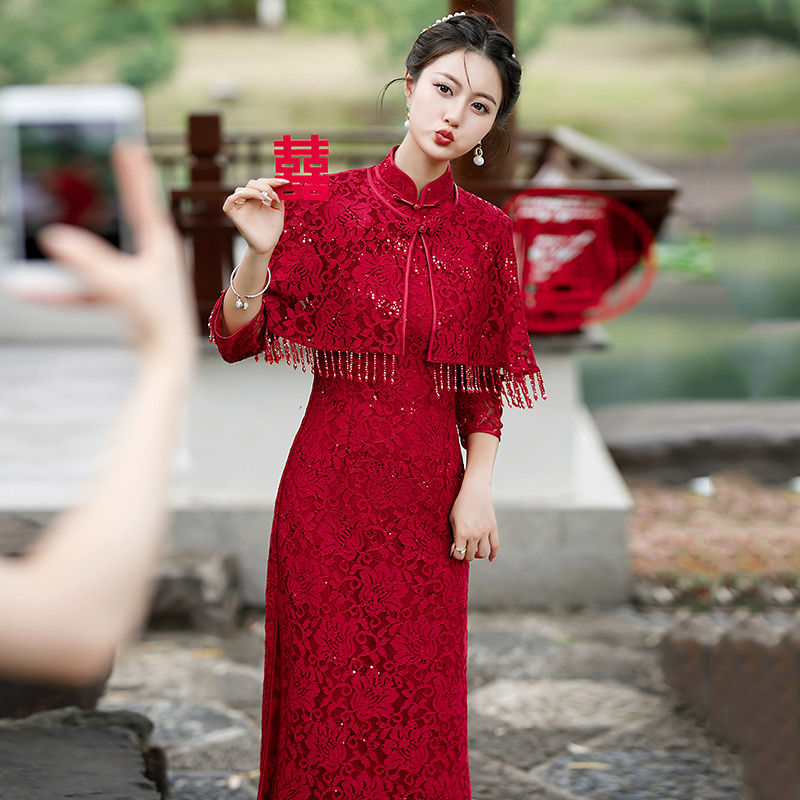 Red Lace Chinese-Style Long-Sleeved Improved Cheongsam for Women, High-End Vintage Style for Wedding, Going Home, Spring and Autumn