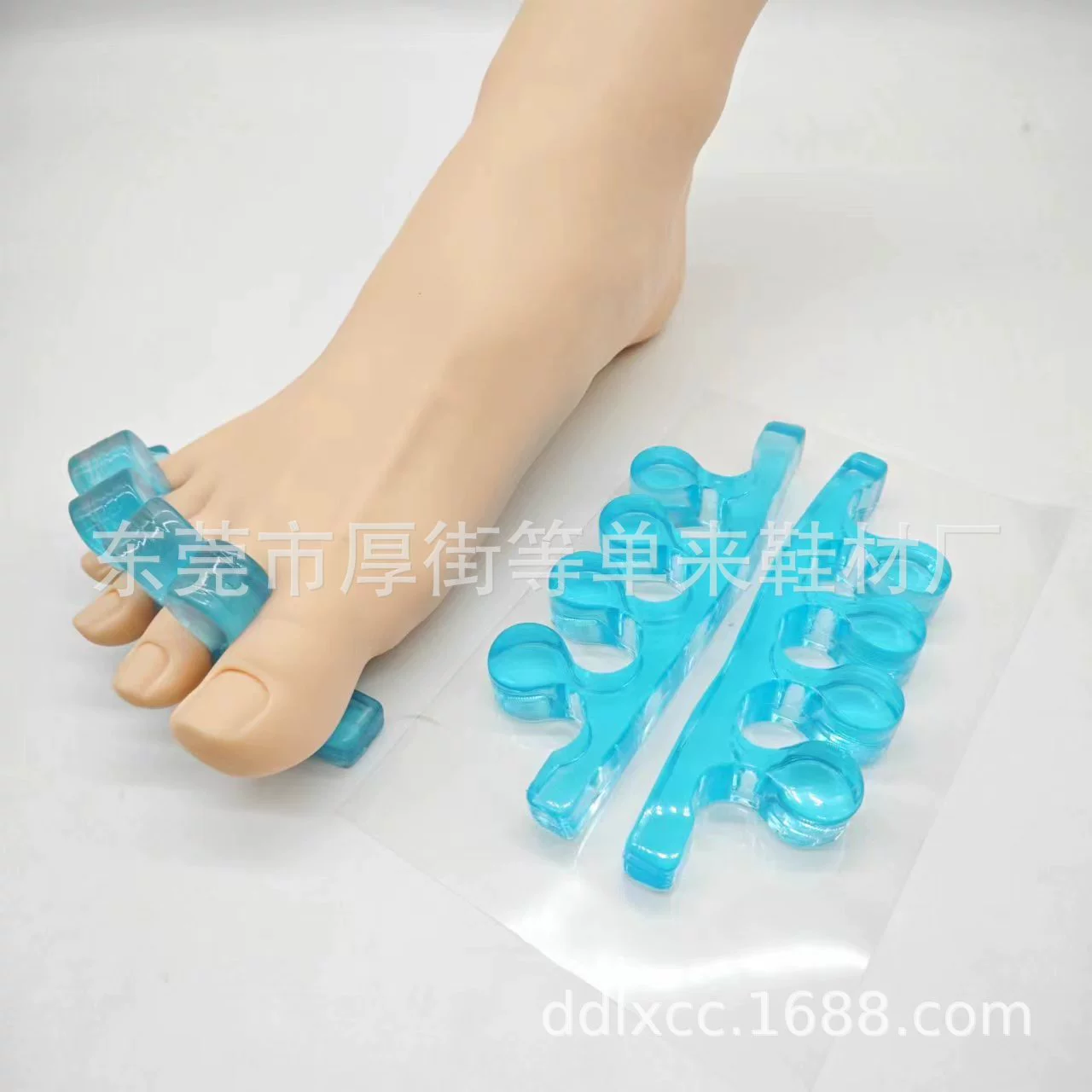 Силиконовый сепаратор для большого пальца ноги сплиттер три отверстия зажим для ног удлинитель перетащите носок перекрытие носок ночной сплиттер для ногтей