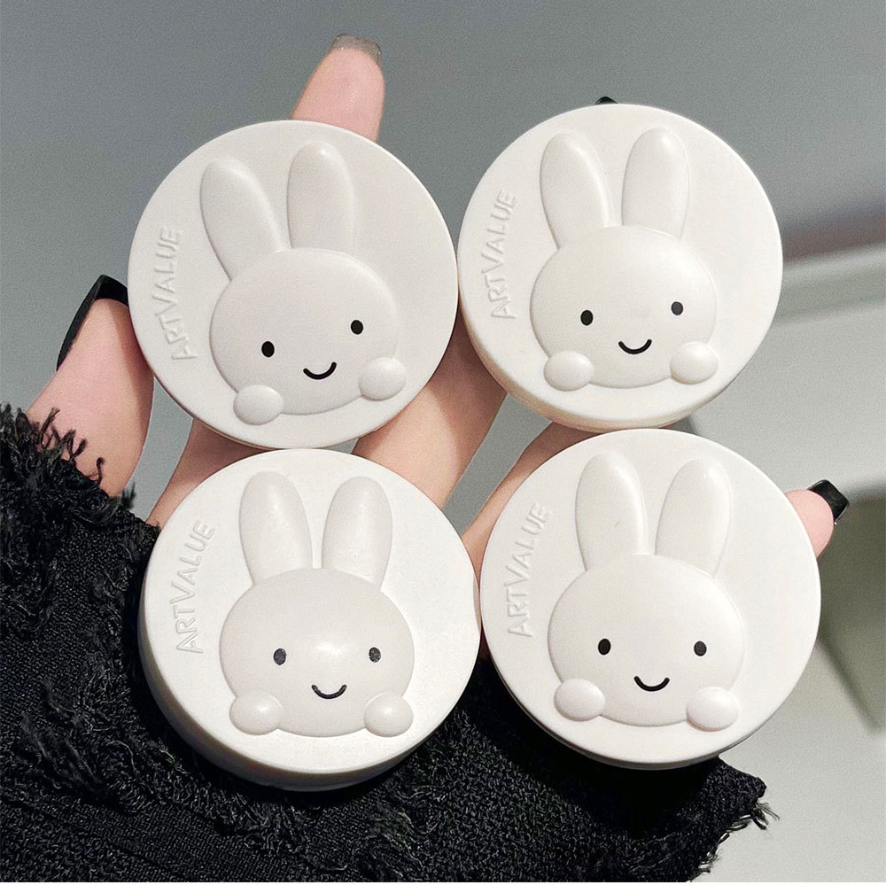 Little Good Rabbit single-color blush available in four colors, affordable light makeup cosmetics, student low-saturation makeup wholesale and consignment full figure