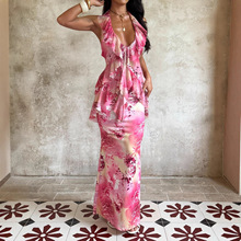YL25199欧美2025秋季新款印花v领露背连衣裙 ins同款性感挂脖长裙
