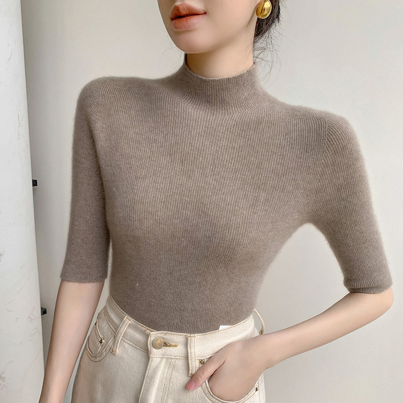 春と秋の新型の一線の成衣の半袖のセーターの女性の半高襟の修身はやせている純色の中で気質のメリヤスの底のシャツを現します。|undefined