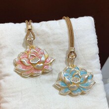 「莲莺」珐琅彩粉色镶钻莲花吊坠国风长款项链女毛衣链配饰士饰品