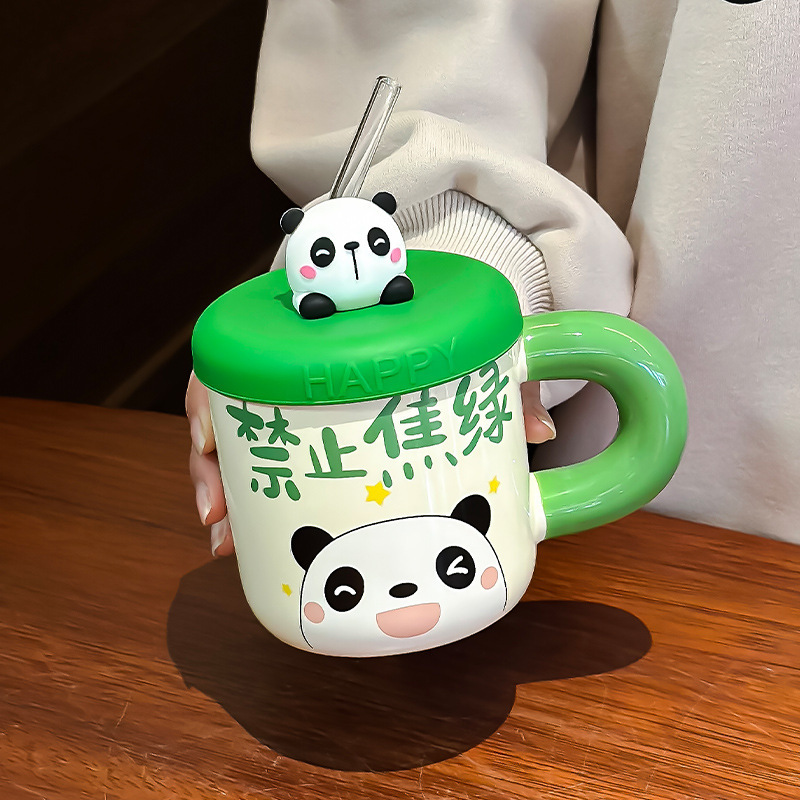 陶磁器のかわいい熊のコップのストローカップの蓋付きストロー付き学生寮の寝室にはマグカップが必要です。|undefined