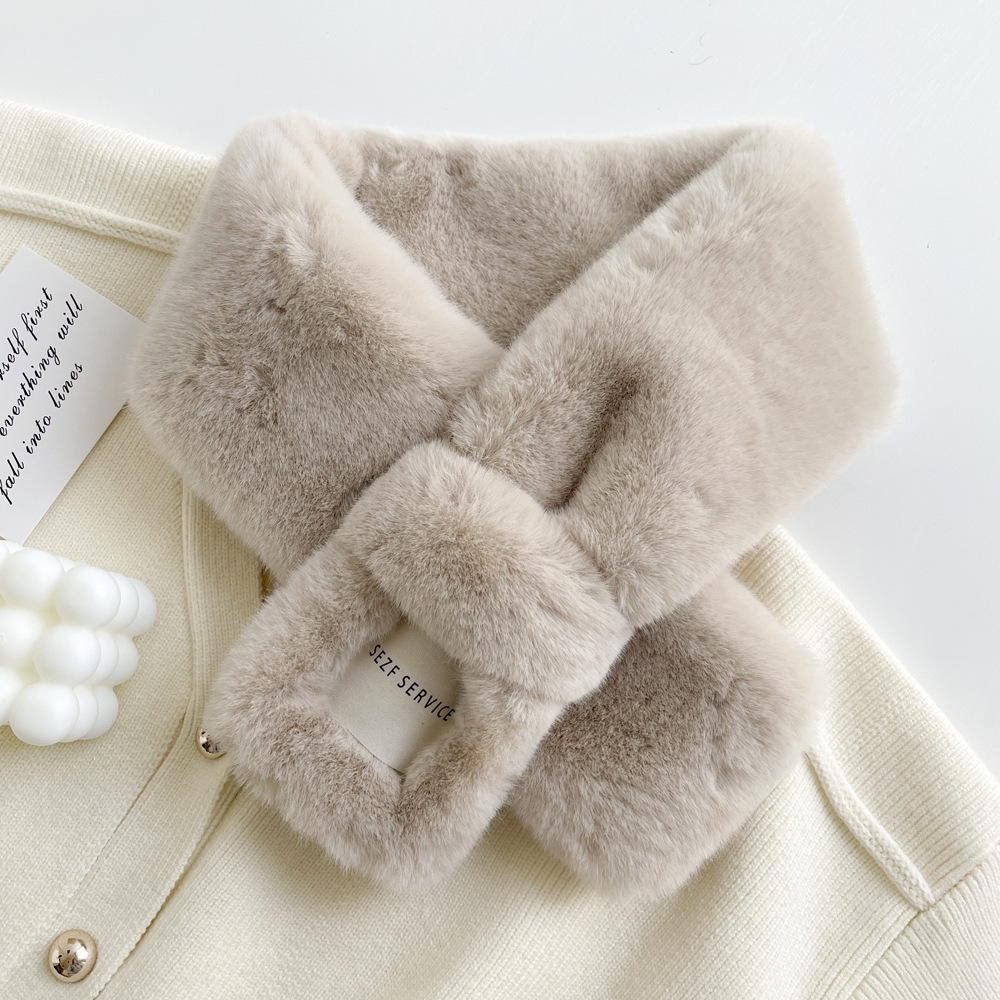 Sciarpa donna in peluche incrociata morbida e calda invernale_voghion.com