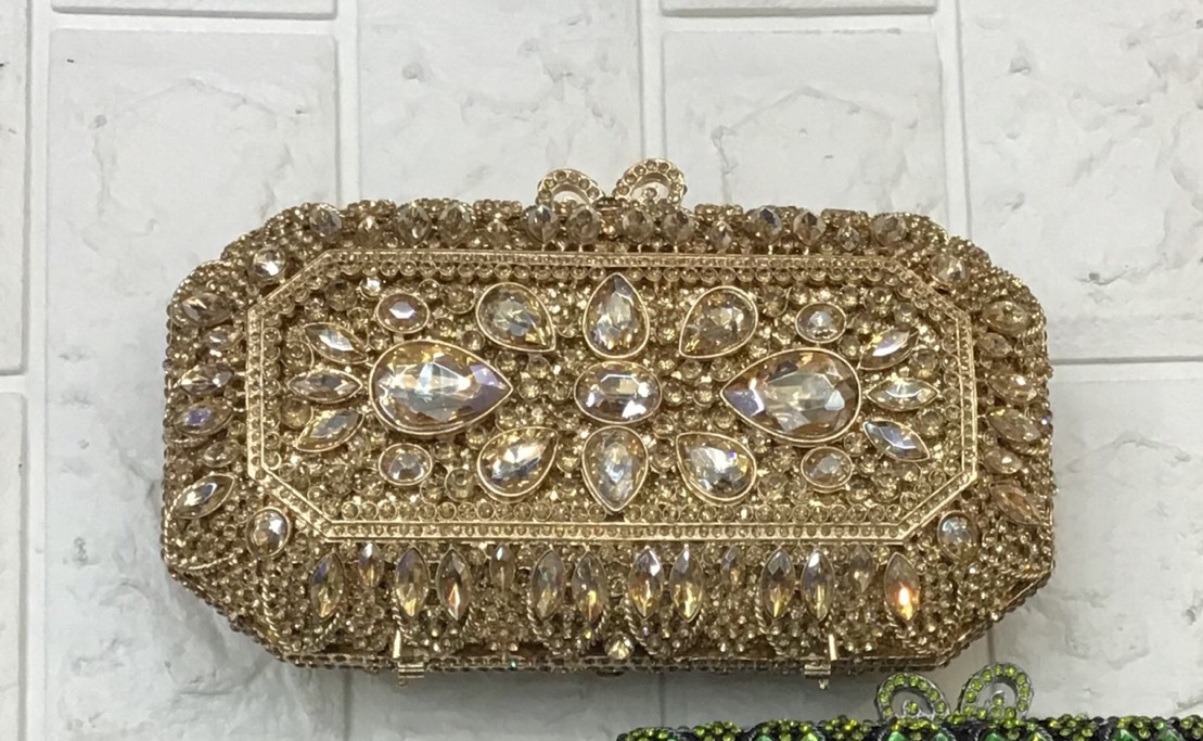 * Bolsa de cena con diamantes transfronterizos metal hueco bolsa de mano de diamantes de colores bolsa de noche de mujeres europeas y americanas
