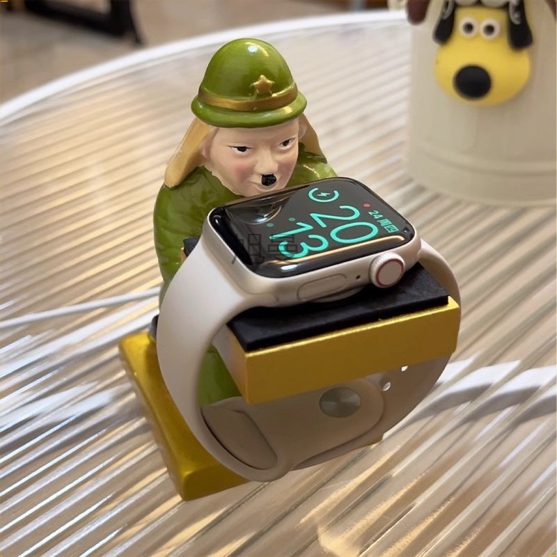 Creative Japanese Soldier Kneel Watch Charging Stand Suitable Charger Apple iwatch Bracket Storage Base for Men