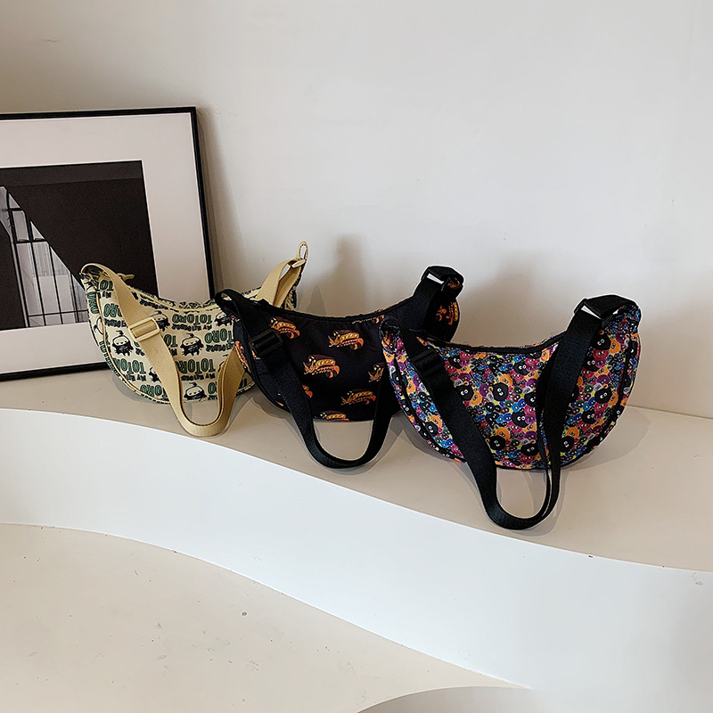 Knödel Schulter Mode Cartoon Anime Unterarm Dutt Lässig Niedlich Rolling Edge Farbe Kontrastierende Umhängetasche_voghion.com