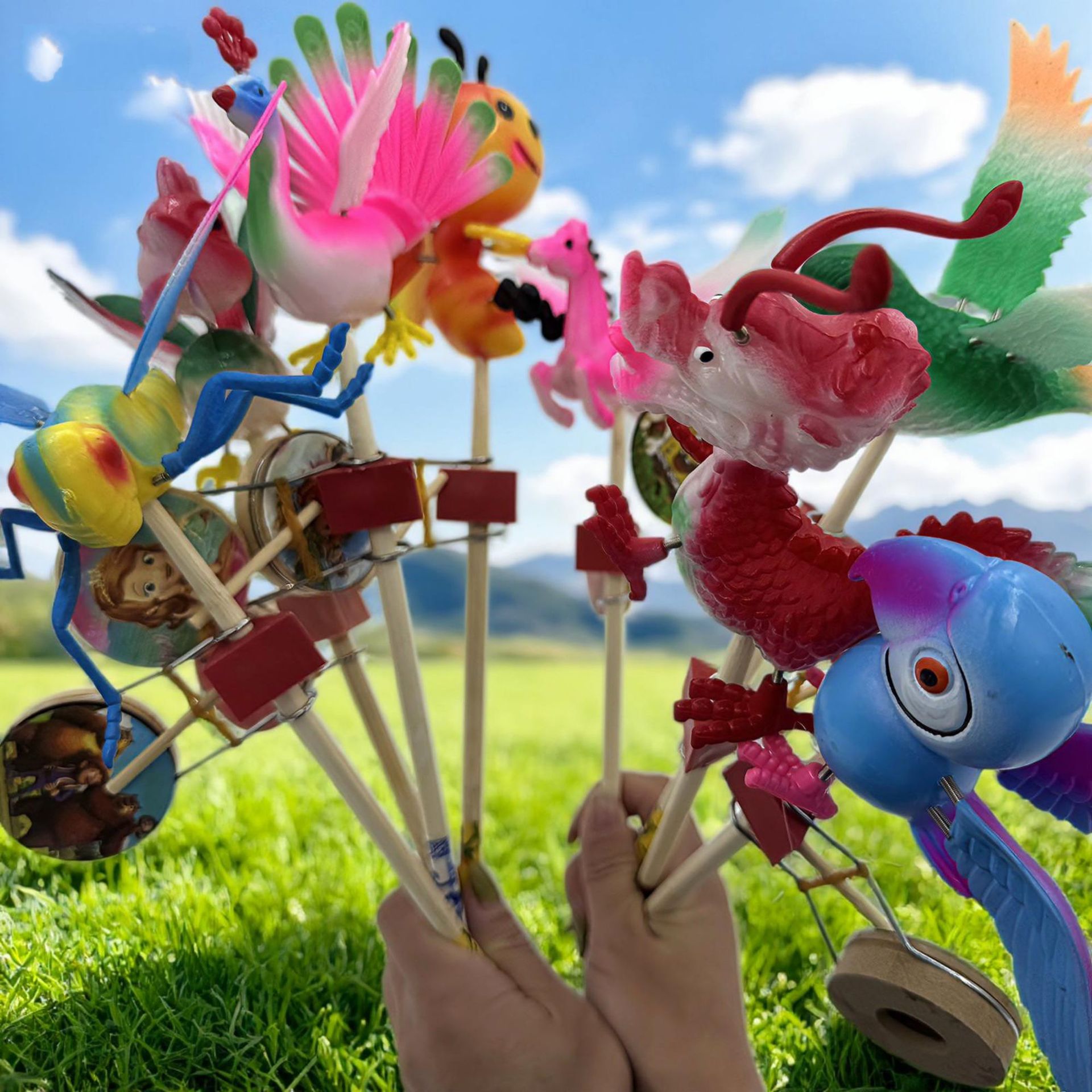 Manufacturer wholesale classic nostalgic toys: wooden puppets, drumming animals, cartoon colorful toys, popular for street stalls