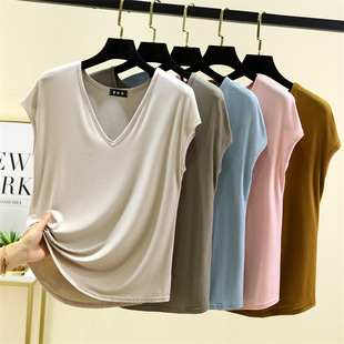 �ļ�Ī����V�I����T��Ů���ɫ���Ƀȴ������⴩������ٴ��
