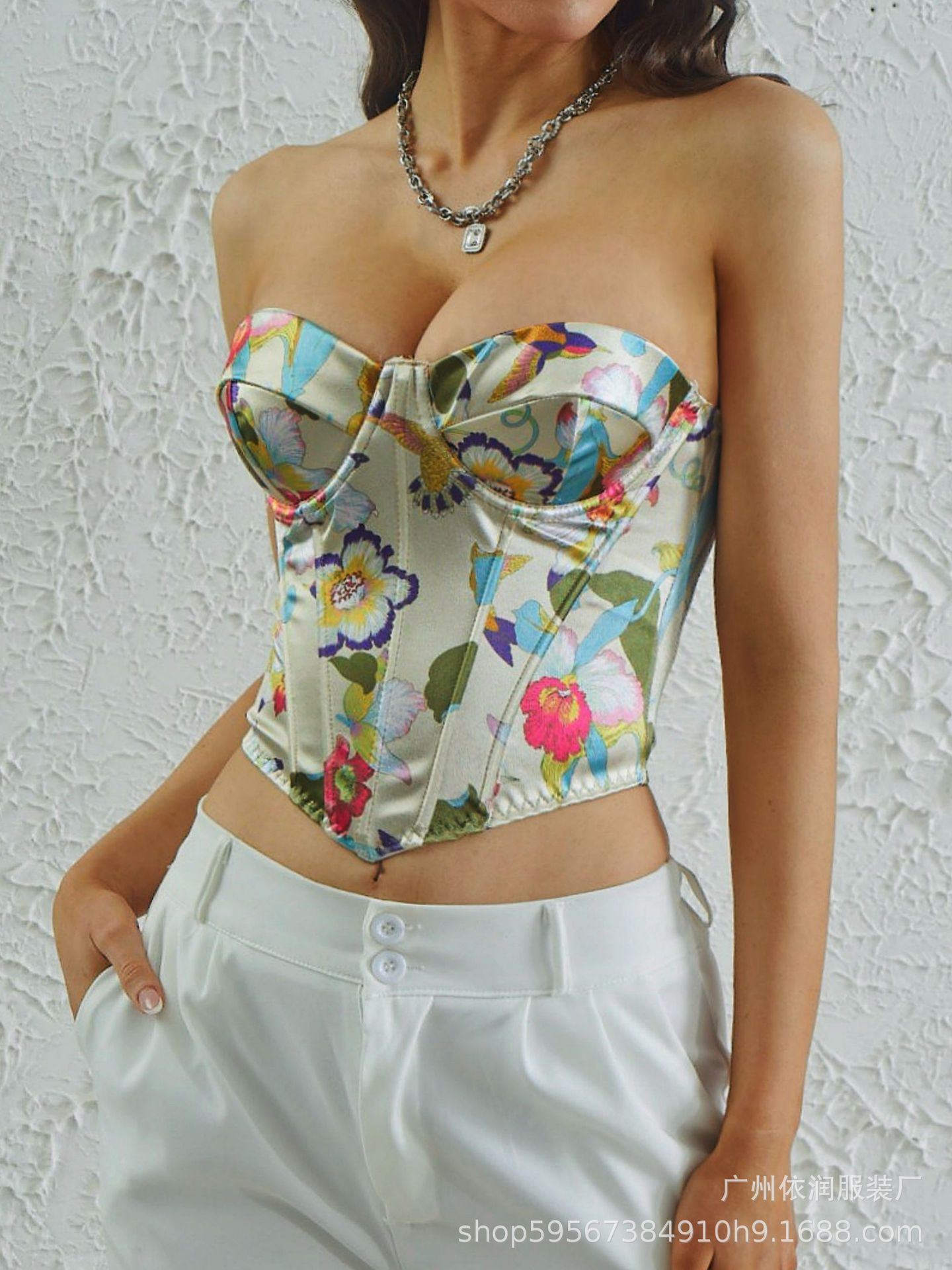Comercio exterior transfronterizo súper picante puro flor top de tubo sexy sin espalda correa de espina de pescado cintura chaleco de vacaciones estilo tailandés