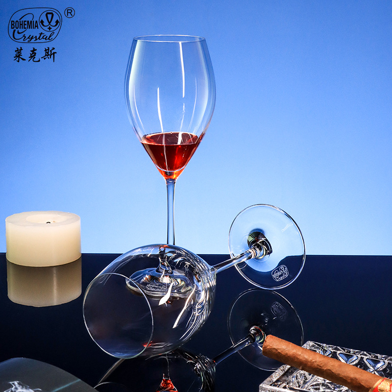 Importación checa de vidrio de cristal sin plomo tazas de vino tazas de vino tazas de champán tazas de bordeaux pies altos