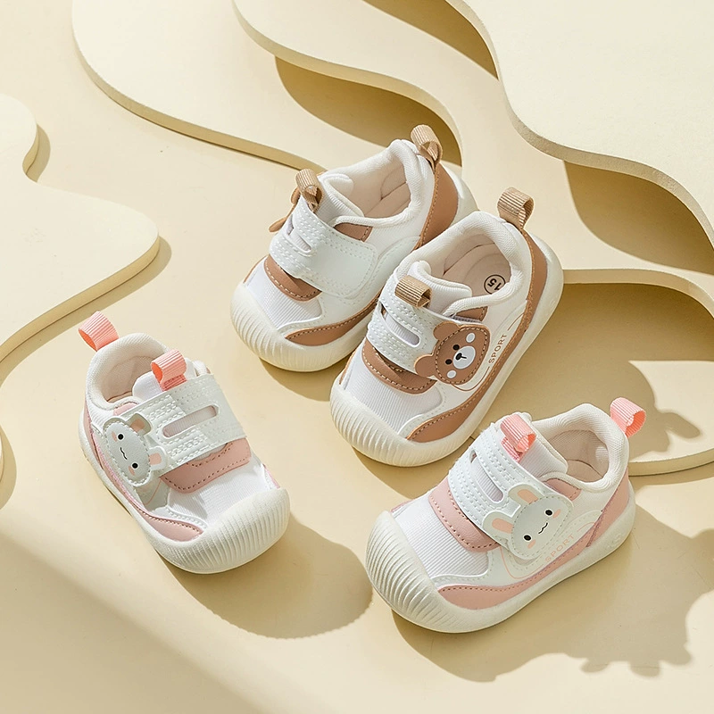 2024 Весенняя сетчатая дышащая детская обувь, женская хлопковая детская обувь с мягкой подошвой, Мужская нескользящая обувь для малышей оптом