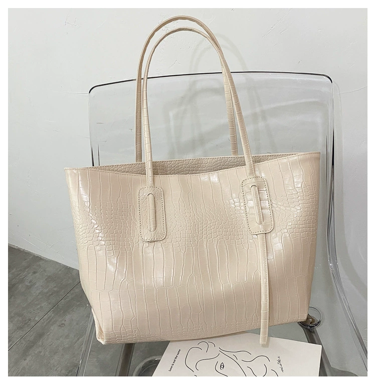 One-shoulder bag, capacious trendy style, internet-celebrity look, multiple colors
