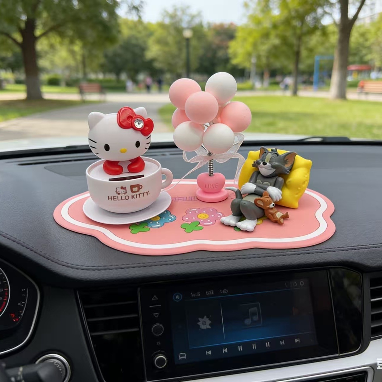 Solar-Powered Bobblehead Hello Kitty Car Accessories Dashboard Ornament Creative Cartoon Cute Nodding Kt Cat Set