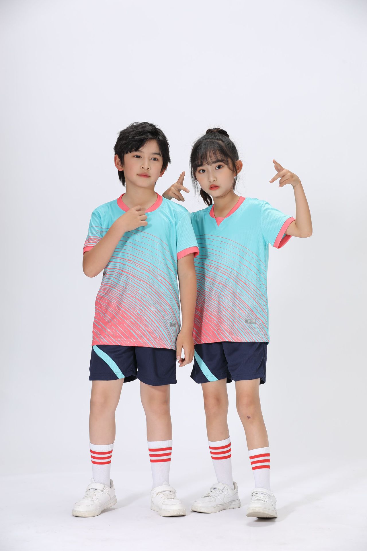 Abbigliamento sportivo da allenamento per bambini ad asciugatura rapida, sport da basket a maniche corte, set di pantaloni fitness, estivo_voghion.com