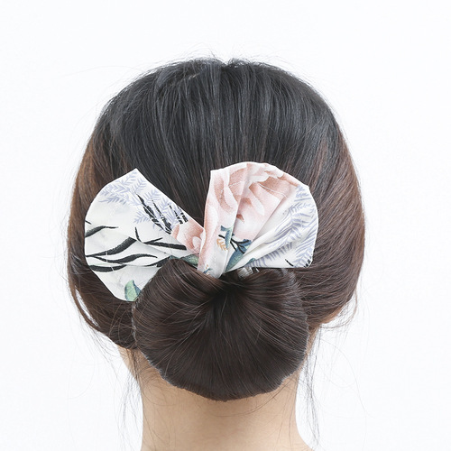 Internet celebrity lazy man's hair twisting hairpin with the same style as the hair twister, rotating hairband, priority will be given to large quantities