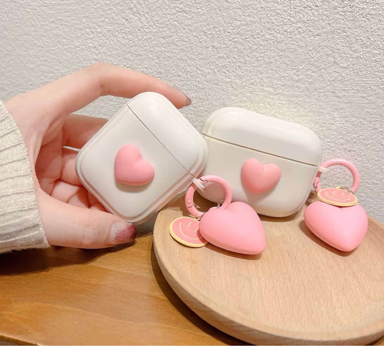 Защитный чехол для AirPods с сердцем Kabi