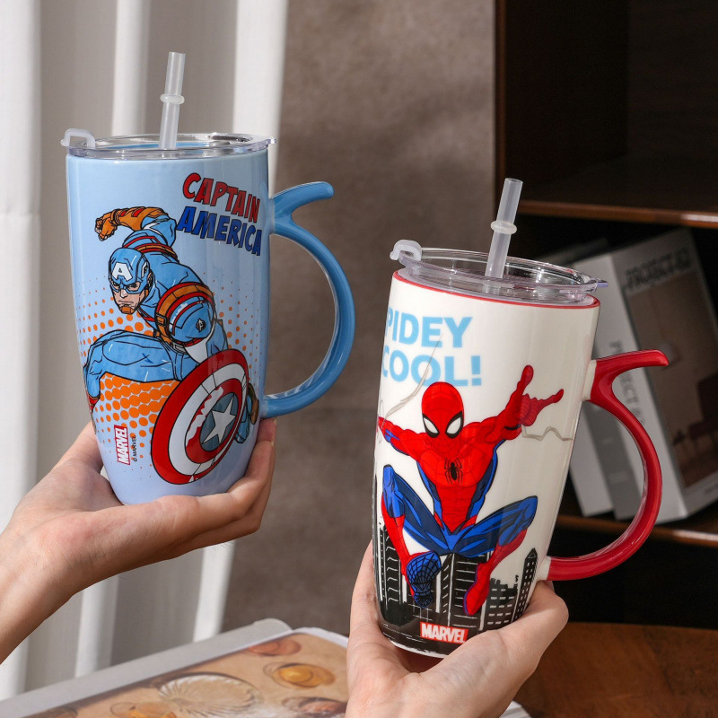 Marvel autorizado auténtico de gran capacidad marca tazas de cerámica pareja para hombres y mujeres adorables tazas de agua de leche de desayuno casual
