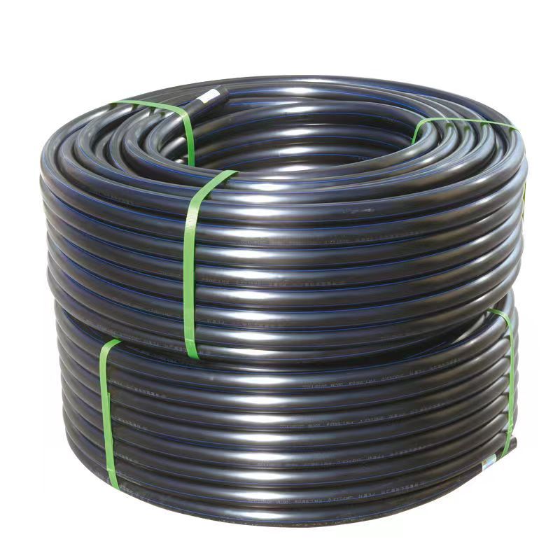 Customizado negro agrícola PE tubería de agua PE tubería de polietileno hdpe fábrica de supervisión paisajismo bobina PE tubería de alimentación de agua