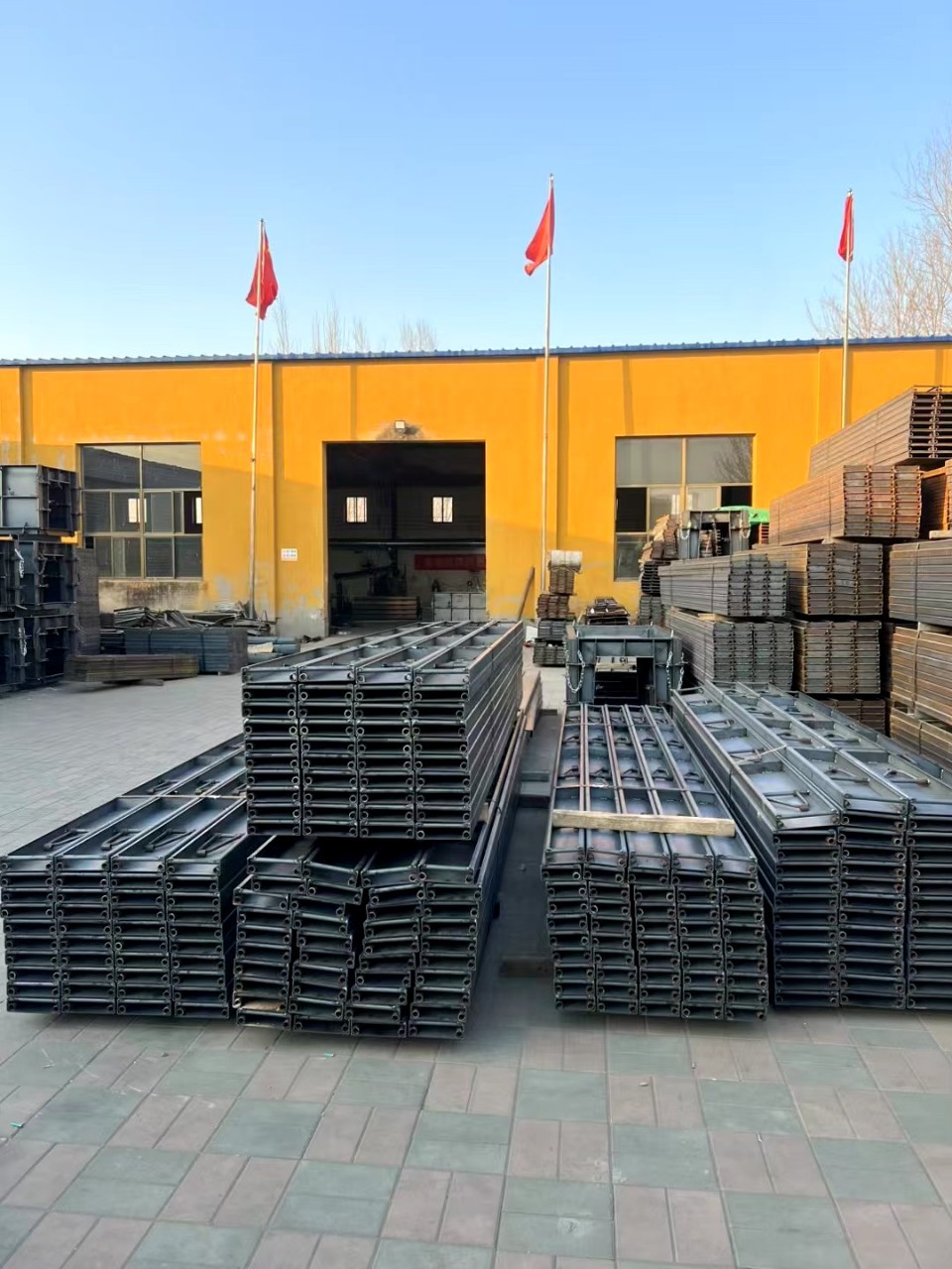 农村修路模板，新型路沿模板，打路面模板，修路挡板，钢模板立模