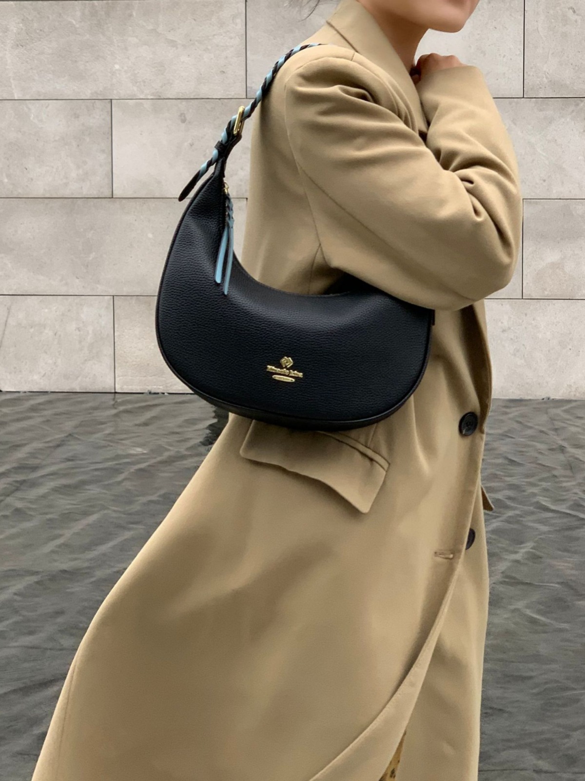 New niche design, fashionable trendy French crescent single shoulder underarm bag, high-end and versatile portable_voghion.com