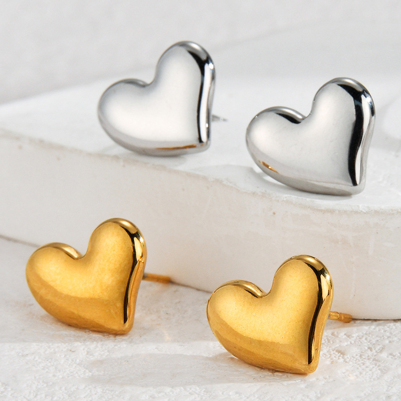 18K Real Gold Plated Plating Material 1 Pair Simple Style Heart Shape Inlay 304 Stainless Steel Pearl Ear Studs