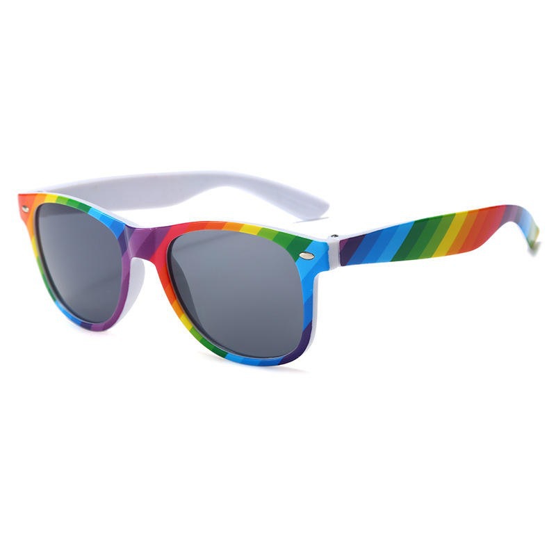 Gafas de sol retro de moda 2025, estilo caramelo con clavos de sombrilla de arroz, venta al por mayor directa de fábrica
