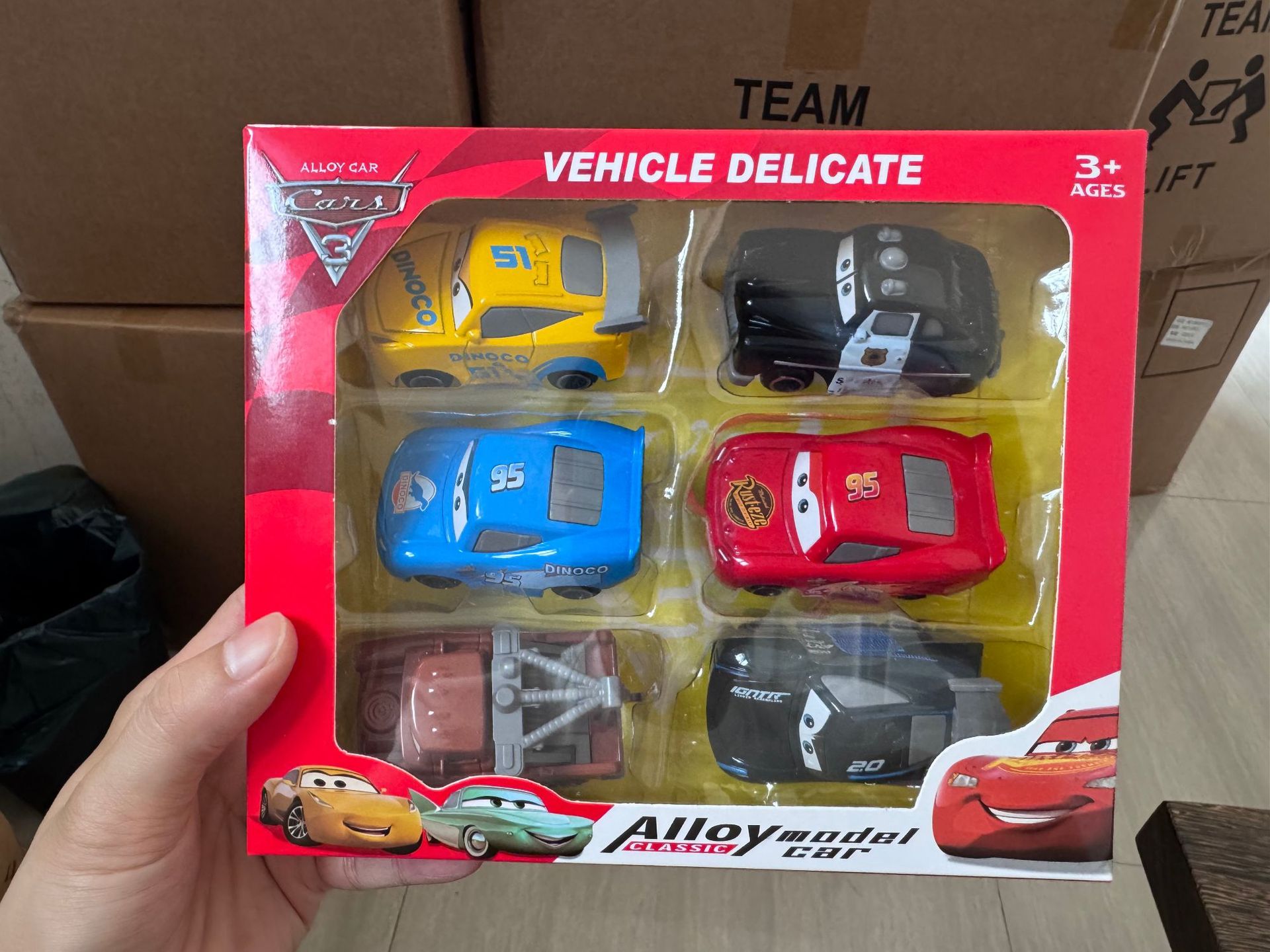 Cross-border McQueen Lightning Mobilization Coches Tempestad Negra Sheriff Juguetes Niños Coches de Aleación Ride Boys
