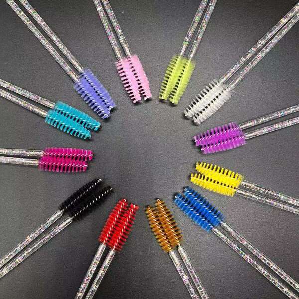 Disposable nylon curly brush for eyelashes
