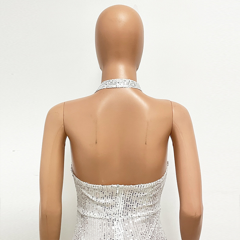 Cocktailjurk voor dames met split pailletten en halterstijl_voghion.com