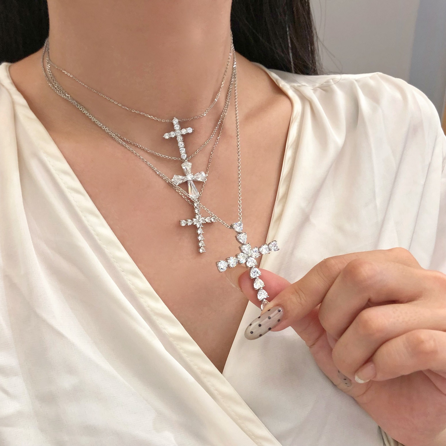 5g Weight 925 Sterling Silver Pendant Material Zircon Inlay Material Pendant Necklace Classification 925 sterling silver Chain Material 1 Piece Quantity Holiday, Daily Occasion 925 Sterling Silver Material Geometric, Cross Pattern Women's Gender Plating, Inlay Design IG Style, Modern Style Style 925 Sterling Silver Zircon Plating Inlay Geometric Cross Pendant Necklace 7