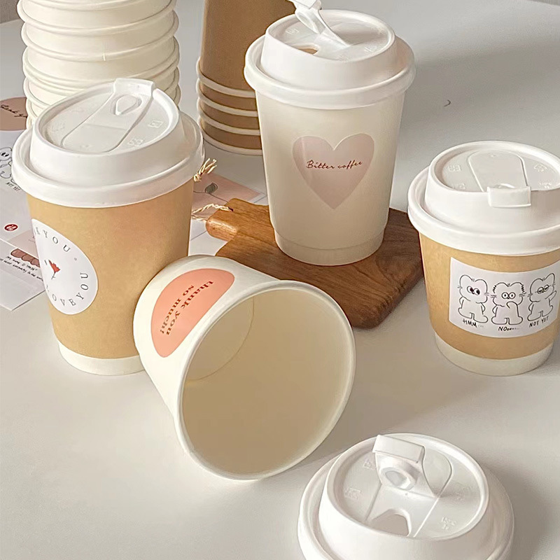 Taza de café desechable en taza de cartón kraft de doble capa con tapa engrosada taza de té de leche caliente para llevar taza de agua de leche de soja