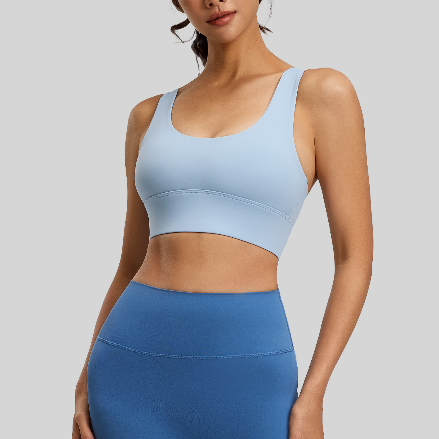 Fábrica de procesamiento y personalización OEM/ODM de sujetadores de yoga y ropa interior deportiva, admite la producción de muestras y la aplicación de etiquetas basadas en imágenes proporcionadas.