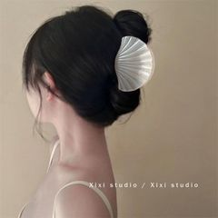 子供のような好奇心! ゼリーカラーのシェルクリップ! 後頭部のヘアピン、エレガントなサメクリップヘアアクセサリー、新しいヘアスタイリングツール