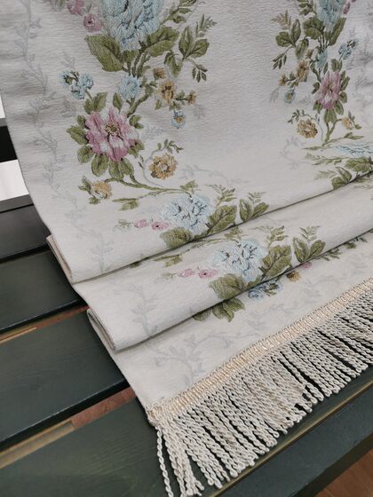 Cross-border Amazon a generation of imitation embroidery relief chenille jacquard gift blanket manufacturers spot wholesale generation