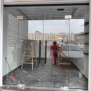 �����؏��T�o�����TPivot door