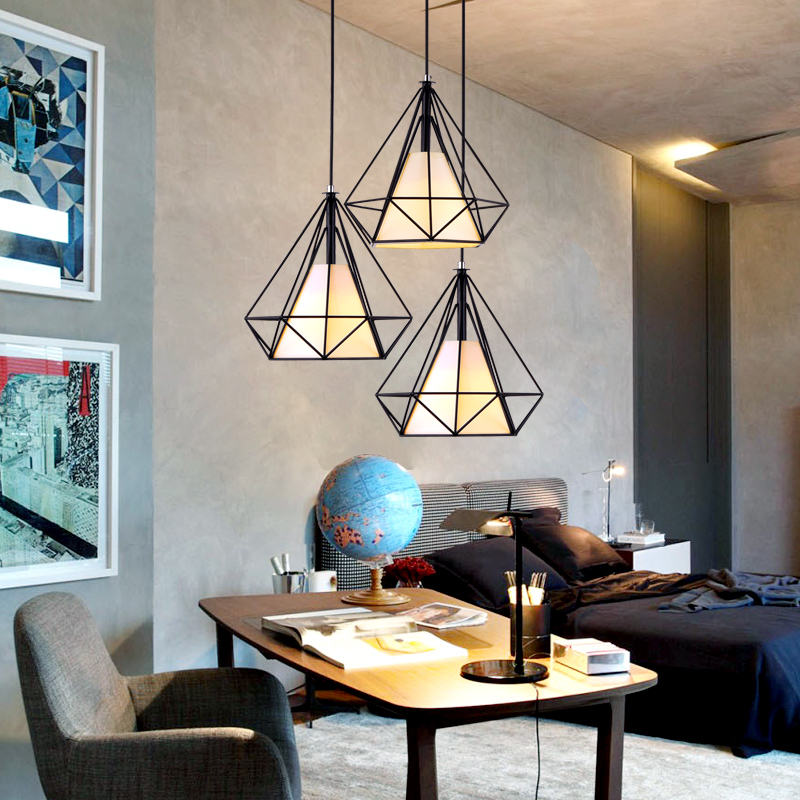 北欧现代简约酒吧台灯具餐厅吊灯三头钻石过道工业风个性创意灯饰