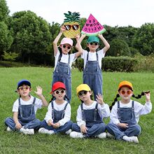 儿童演出服小学生单色牛仔背带裤幼儿园表演团体毕业季摄影服装